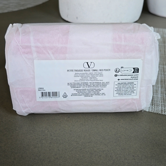 Brand New VALENTINO clutch Red spike clutch bag sealed..never opened - Picture 1 of 4